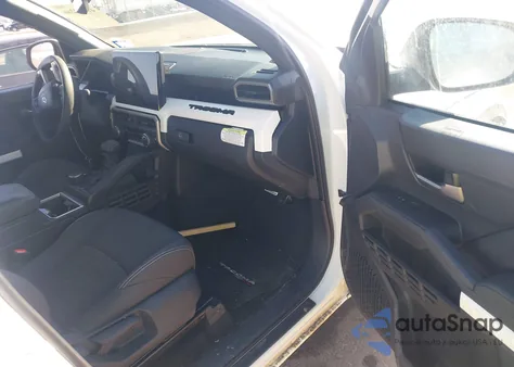 2024 Toyota Tacoma Double Cab z USA, uszkodzony, nr VIN 3TYLB5JN7RT002082